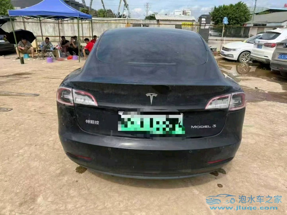 23年特斯拉MODEL 3