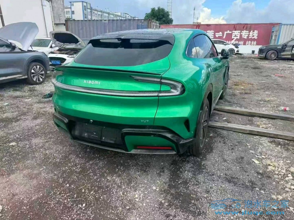 25年小米YU7