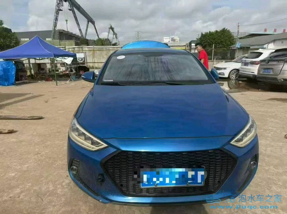 18年現(xiàn)代領(lǐng)動(dòng)泡水車