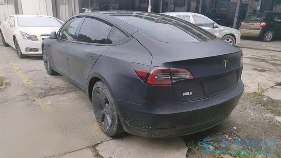 22年特斯拉MODEL 3
