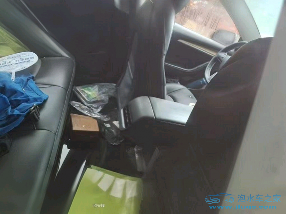 22年特斯拉MODEL 3