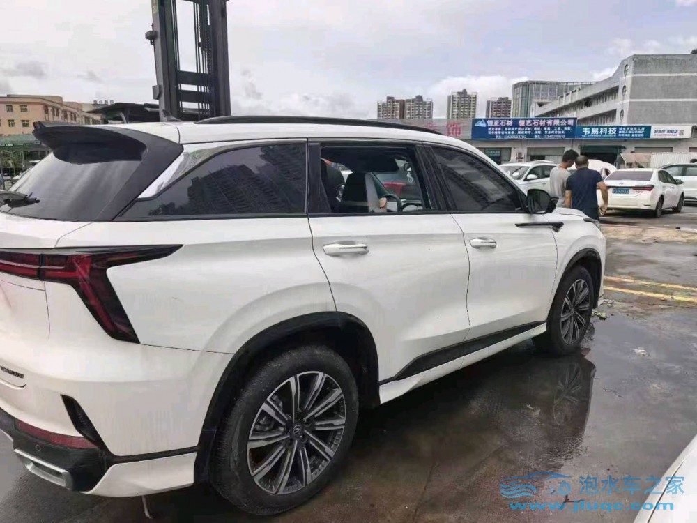 25年長安長安CS75