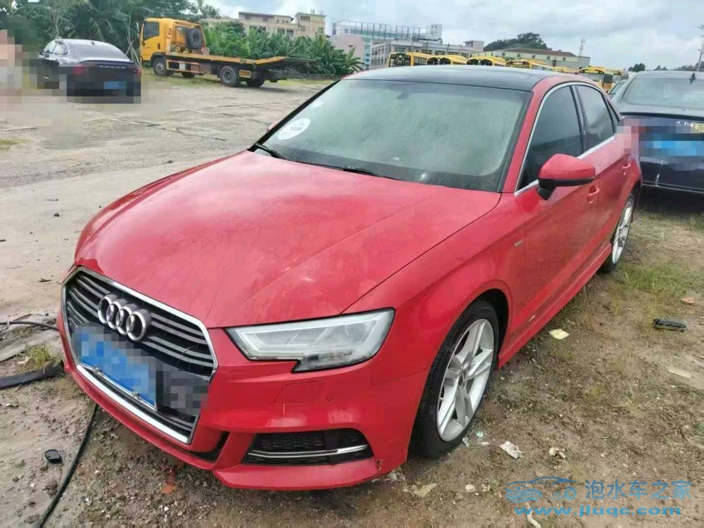 19年奧迪A3泡水車