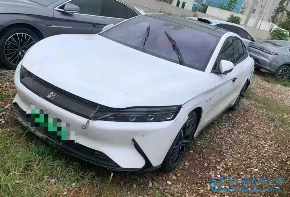 20年比亞迪漢泡水車(chē)