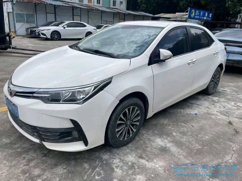 17年豐田卡羅拉泡水車(chē)