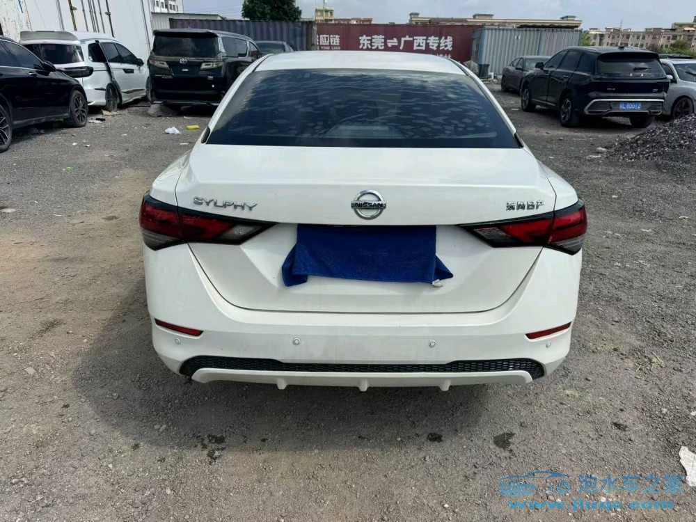 20年日產(chǎn)軒逸