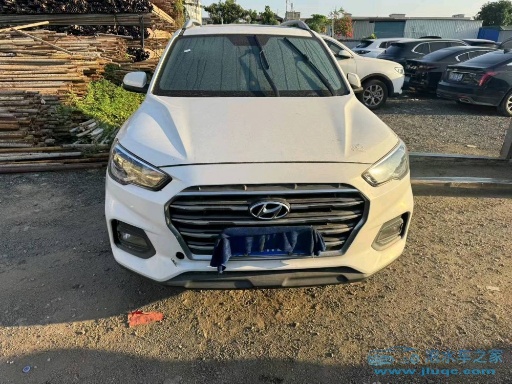 19年現(xiàn)代ix35泡水車